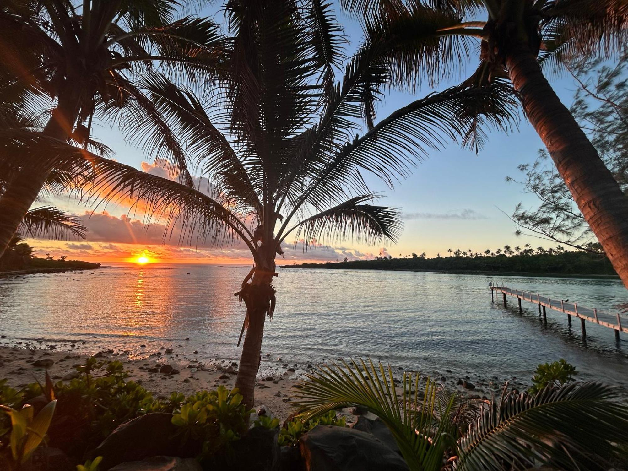 Avana Waterfront Apartments Rarotonga Exterior photo