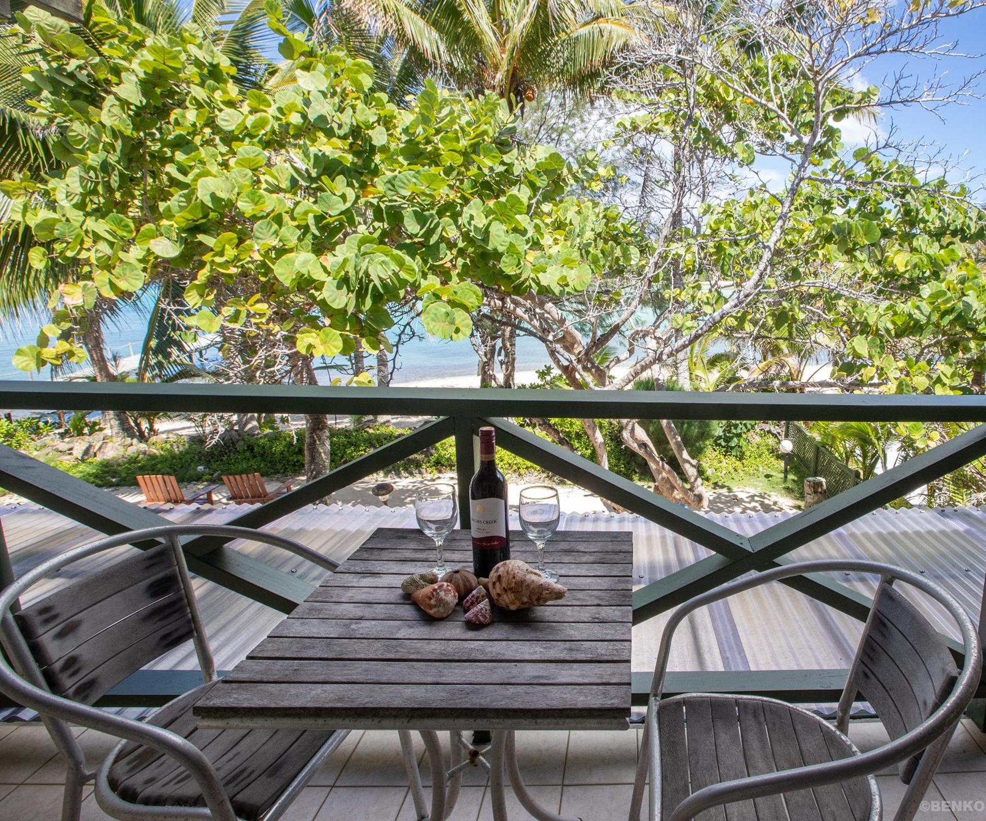 Avana Waterfront Apartments Rarotonga Exterior photo