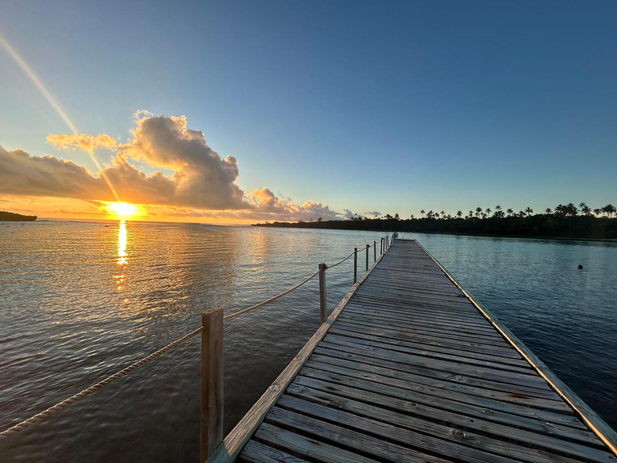 Avana Waterfront Apartments Rarotonga Exterior photo